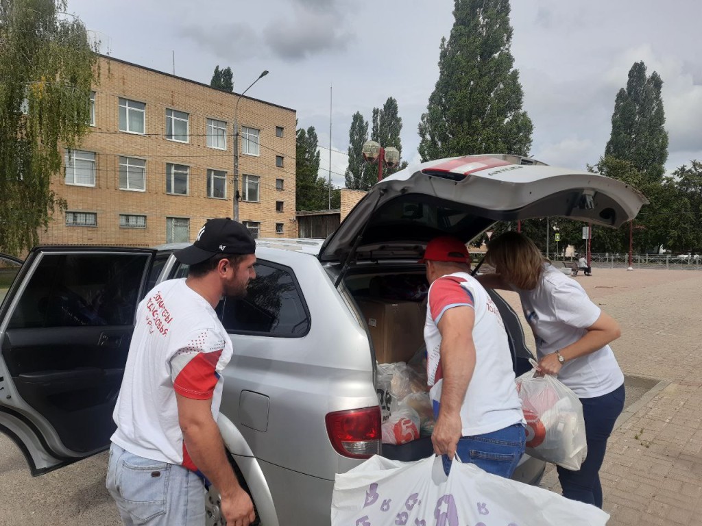 Первая партия гумпомощи отправлена жителям Курской области из Серебряных Прудов