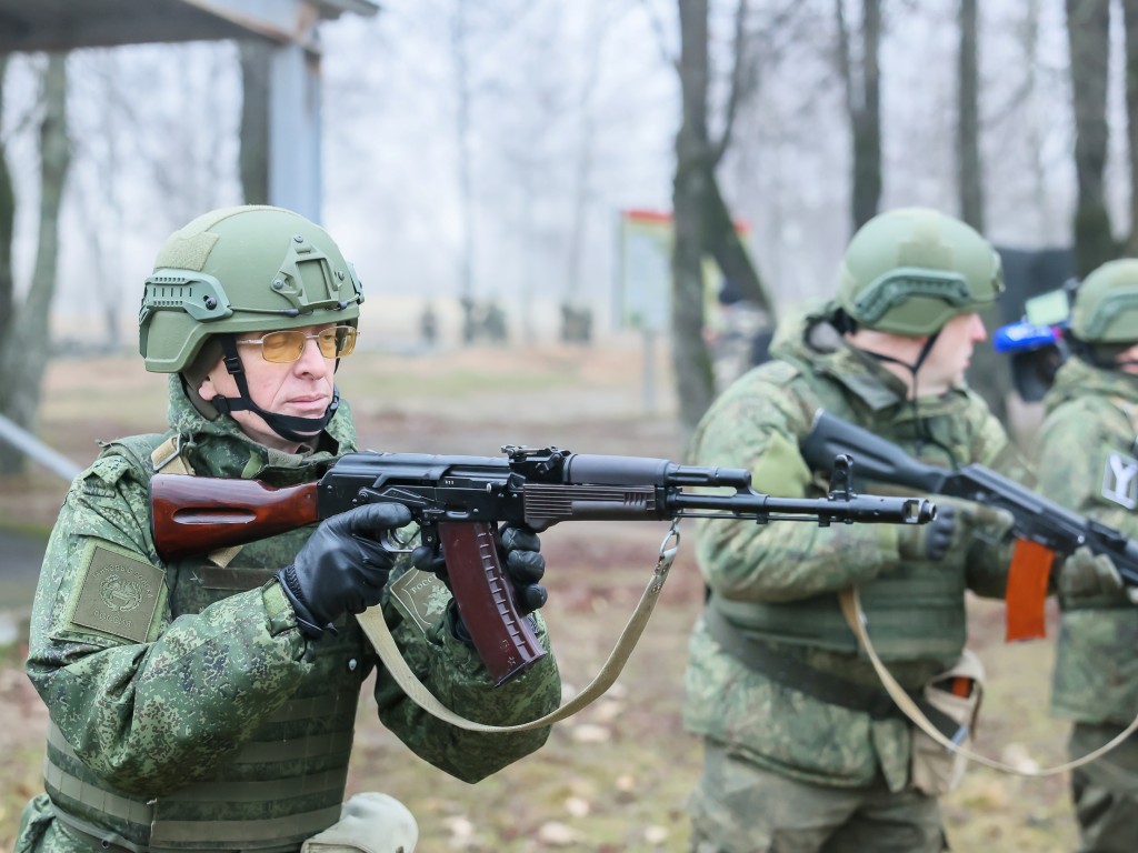 Желающие служить по контракту могут обратиться в военно-учетный стол Электростали
