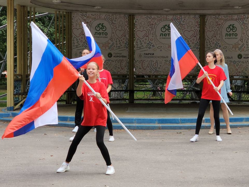 В центре Черноголовки растянут флаг России и проведут велопробег в одежде цвета триколора