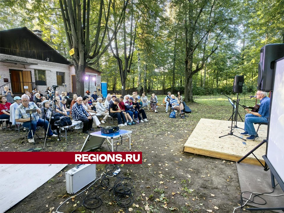 Творческий фестиваль в Загорянском объединил мастеров искусства и начинающих талантов