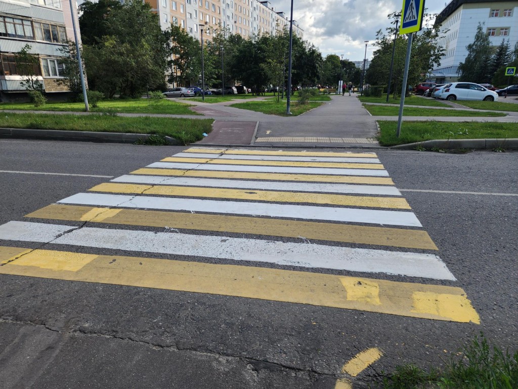Пешеходные переходы перед детскими садами в Черноголовке стали заметнее