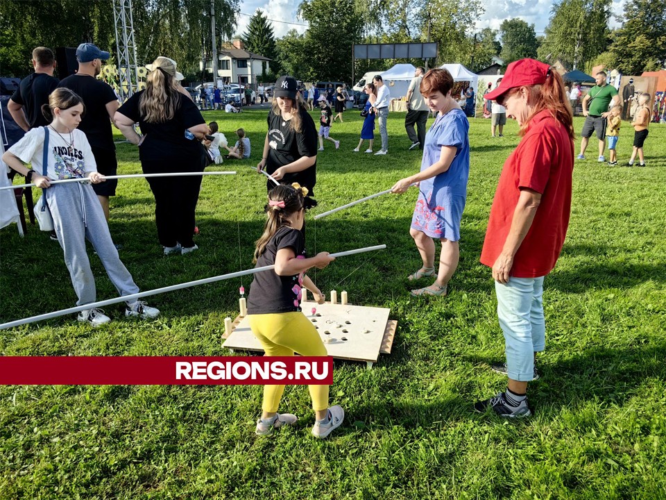 Предметы быта ушедшего времени показали на Дне поселка в Загорянском