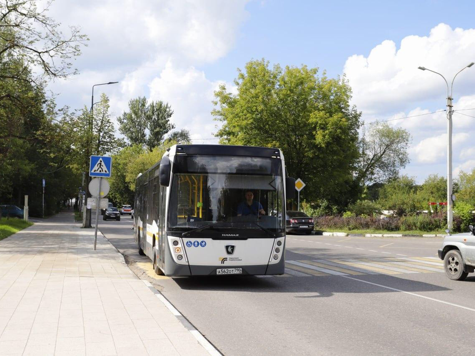 В городском округе после обновления автопарка курсируют 26 больших автобусов