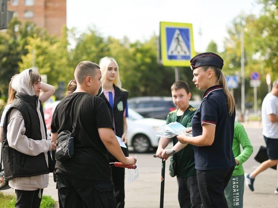 В преддверии учебного года госавтоинспекторы напомнили юным фрязинцам о правилах поведения на дороге