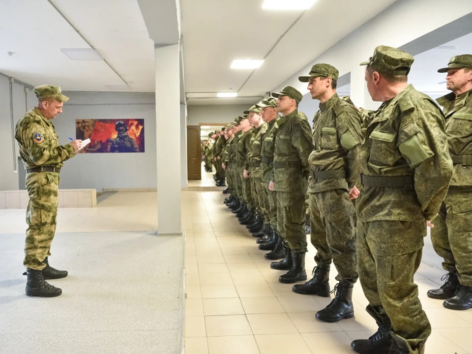 Заключившим контракт жителям Пушкинского округа гарантируют стабильную зарплату и льготы