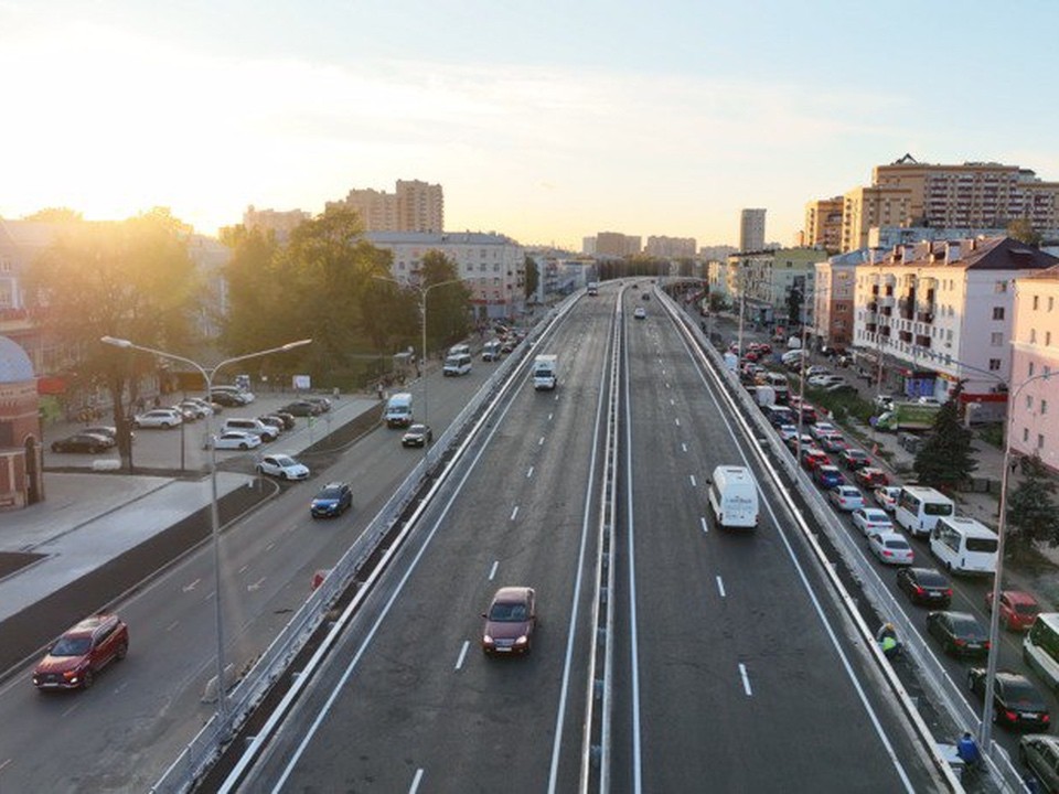 Движение по путепроводу на Октябрьском проспекте вновь открыто