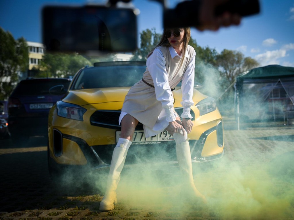 В Бронницах прошел парад уникальных автомобилей