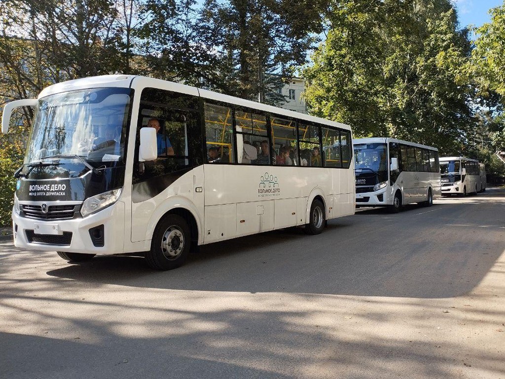 В Пушкинский прибыли семьи с детьми из Курской области