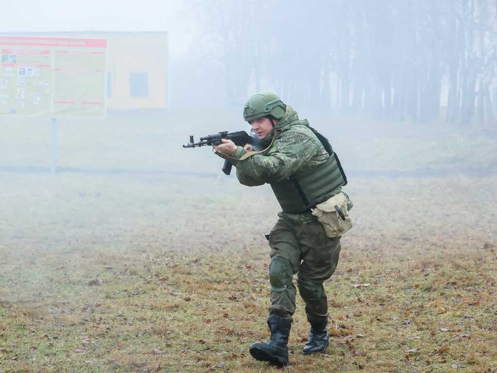 Все желающие служить по контракту могут обратиться в военно-учетный стол Электростали