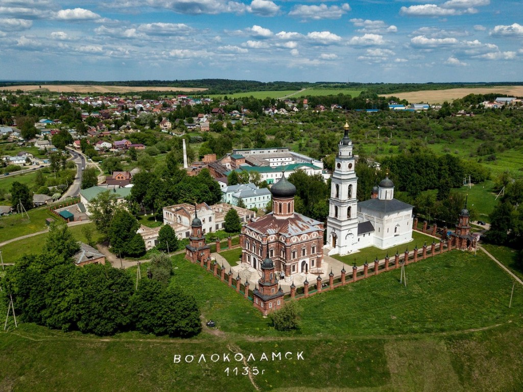 В деревне Гусенево покрасят ограждения памятников рамках плана добрых дел