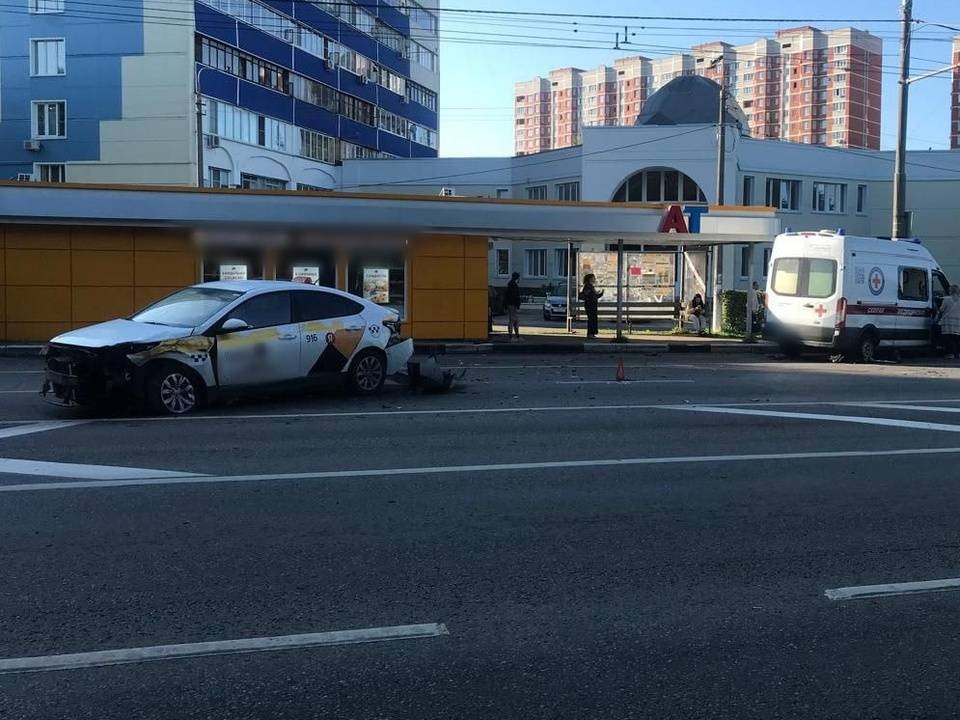 Прокуратура взяла на контроль ДТП с участием такси и скорой помощи в Подольске