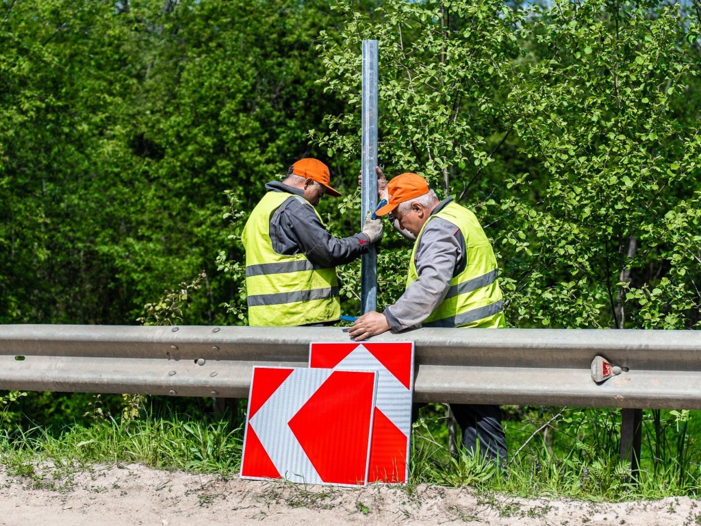 В Солнечногорске дорожники ликвидировали свалку, отремонтировали знаки и освещение