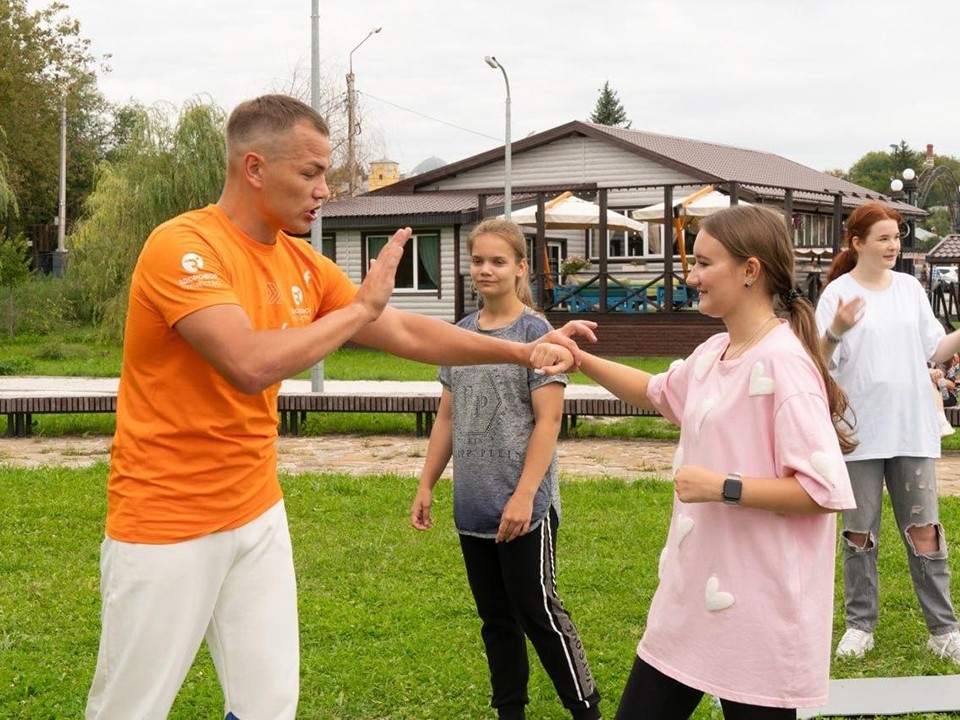 Спортсмен Федор Чудинов провел  для молодежи тренировку по боксу