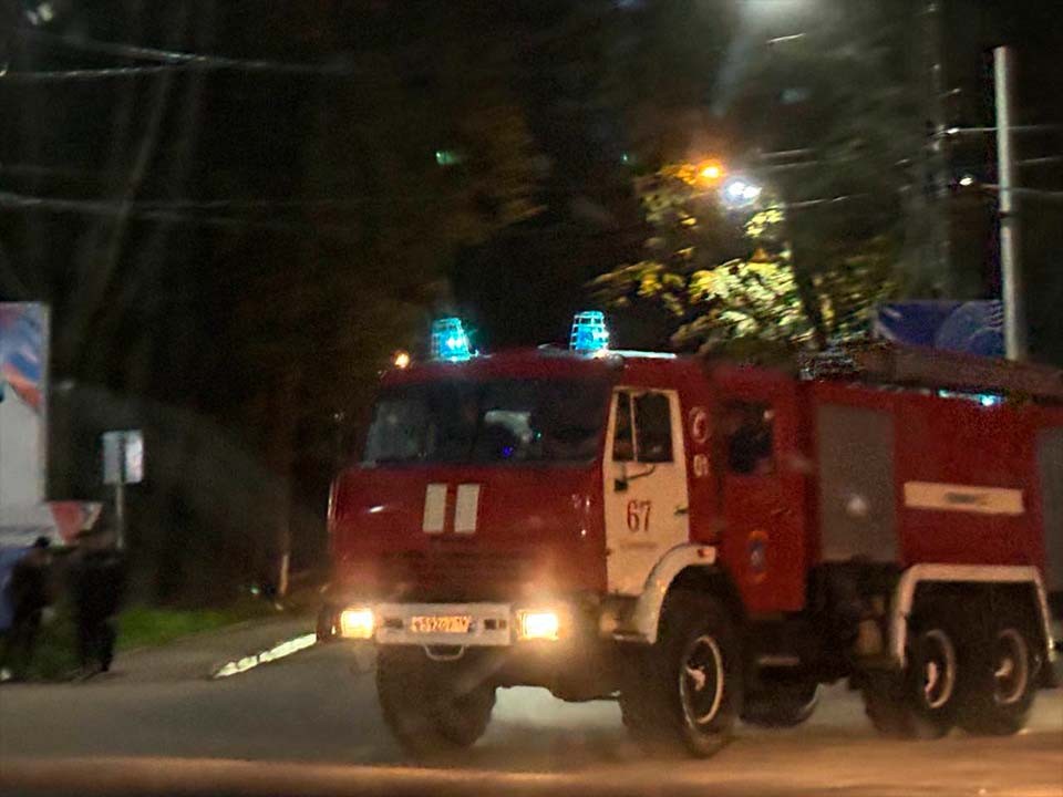 В микрорайоне «Выстрел» произошел пожар в общежитии