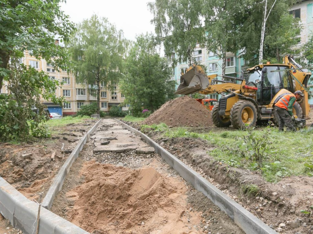 Подрядчиков жестко накажут за срыв сроков обустройства дворов в Сергиевом Посаде