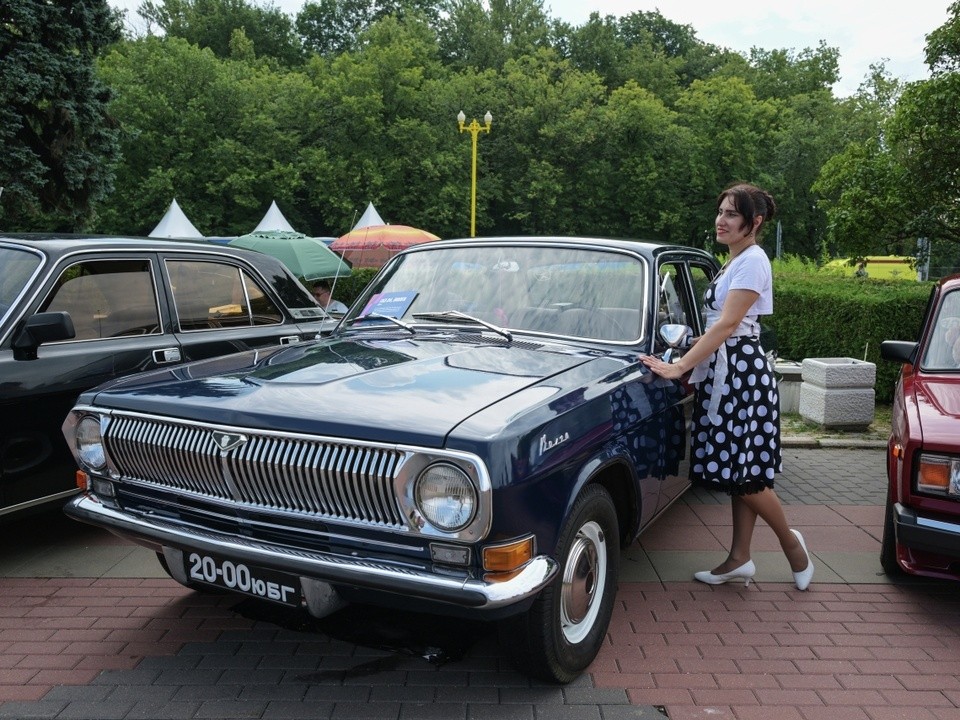 В московском каршеринге появится ретро «Волга» с автоматической коробкой передач