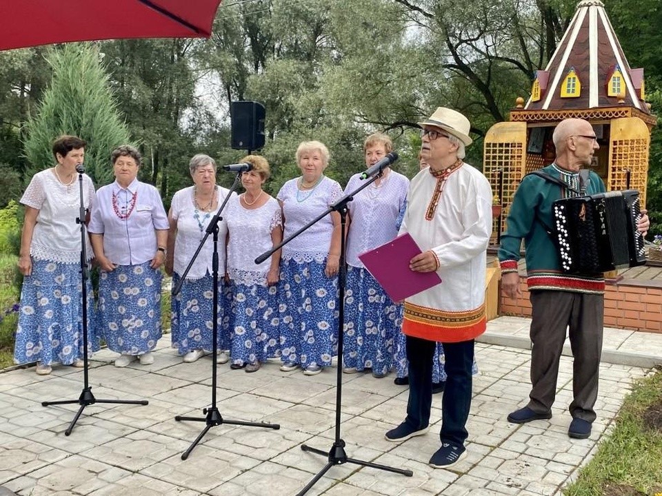 Пенсионеров Павловского Посада научат профессионально исполнять народные песни