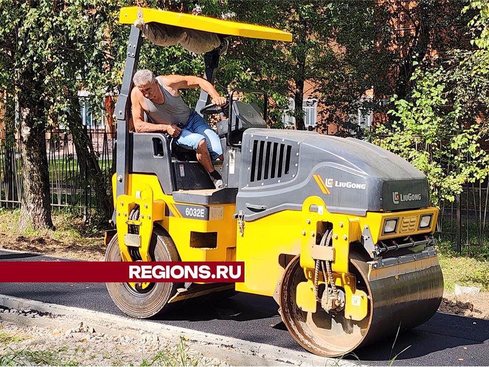 Дорожники сделали лестничный спуск возле Нахабинского шоссе для удобства звенигородцев