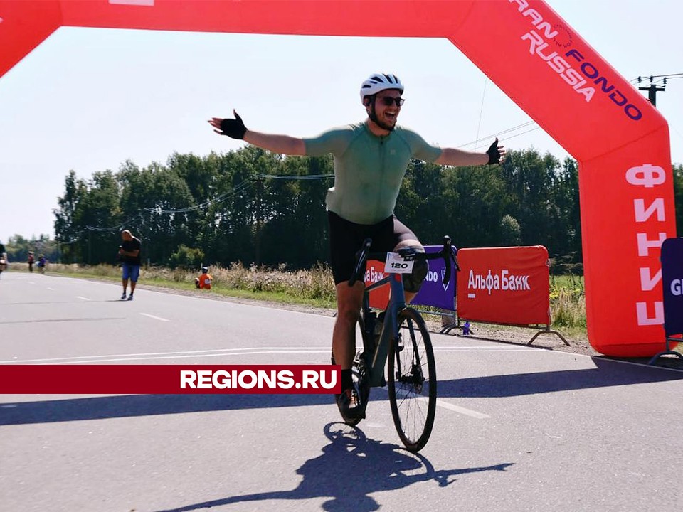 Тысячи велолюбителей прошли протяженные дистанции на забеге Gran Fondo