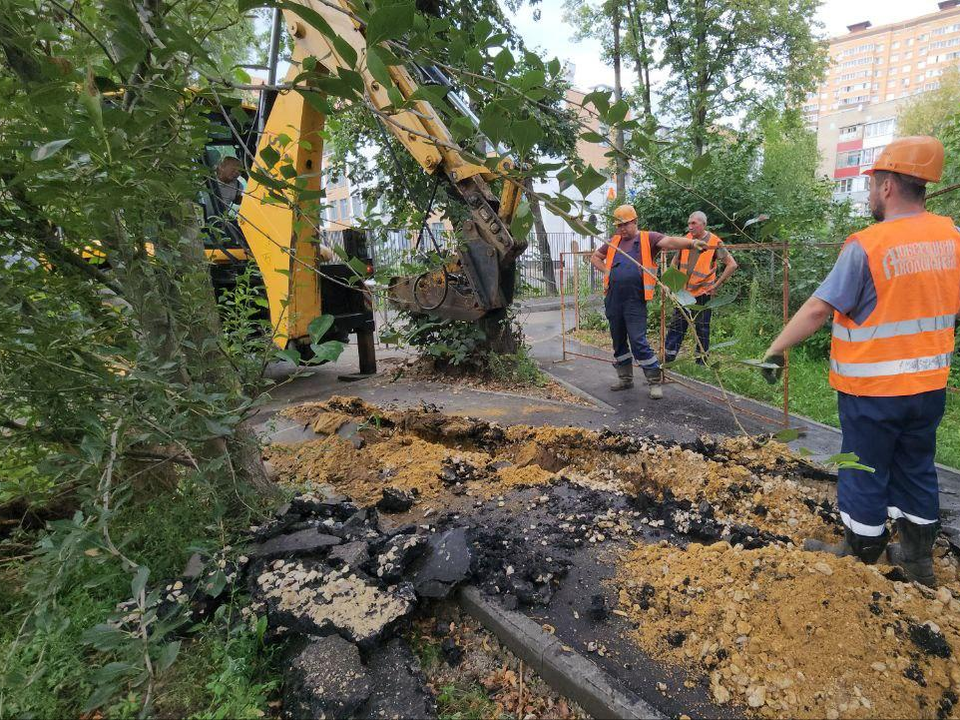 Люберецкий водоканал обещает, что лужи на улице Урицкого больше не будет