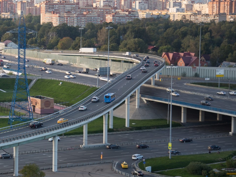 На МКАД восстановили движение после ДТП с грузовиками