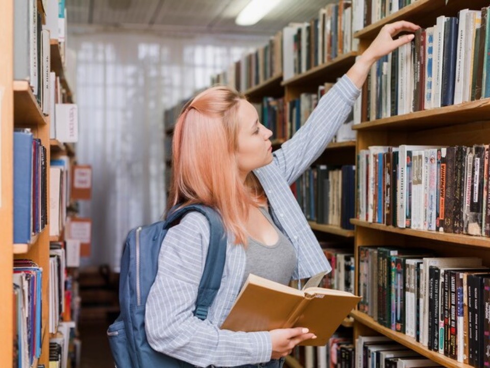 В Протвине пройдет розыгрыш книг из коллекций русских и мировых шедевров