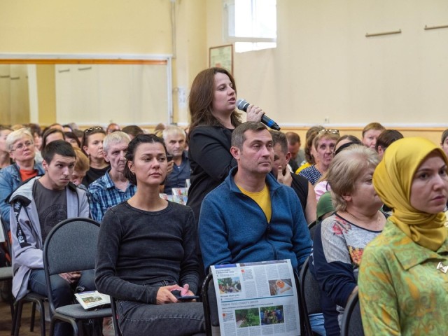 В Подмосковье девушка пыталась обойти лужу и погибла под колесами поезда | РИАМО в Реутове