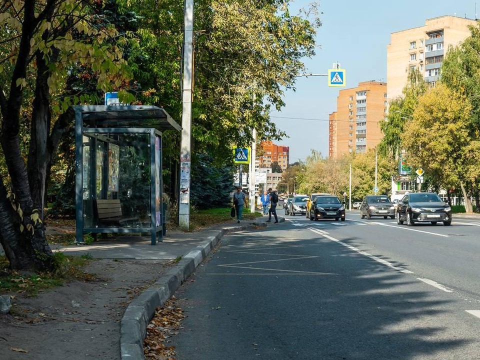 В Подмосковье отремонтировали остановки на шести дорогах