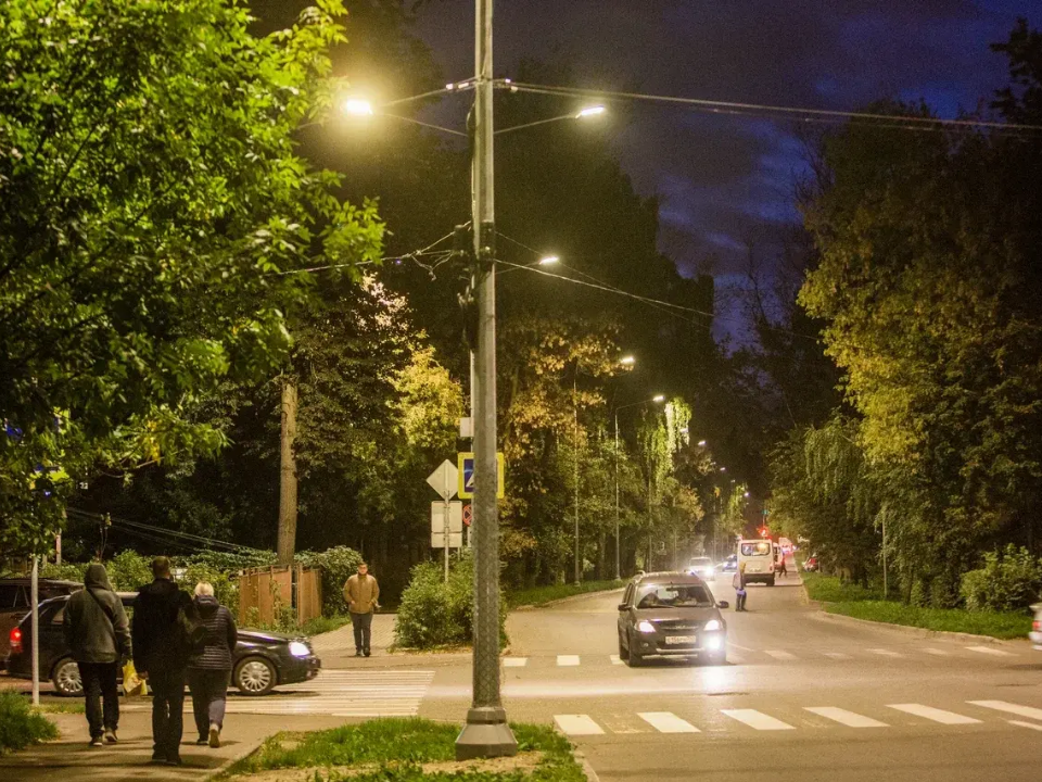 В микрорайоне имени Маршала Катукова в Озерах станет светлее и безопаснее