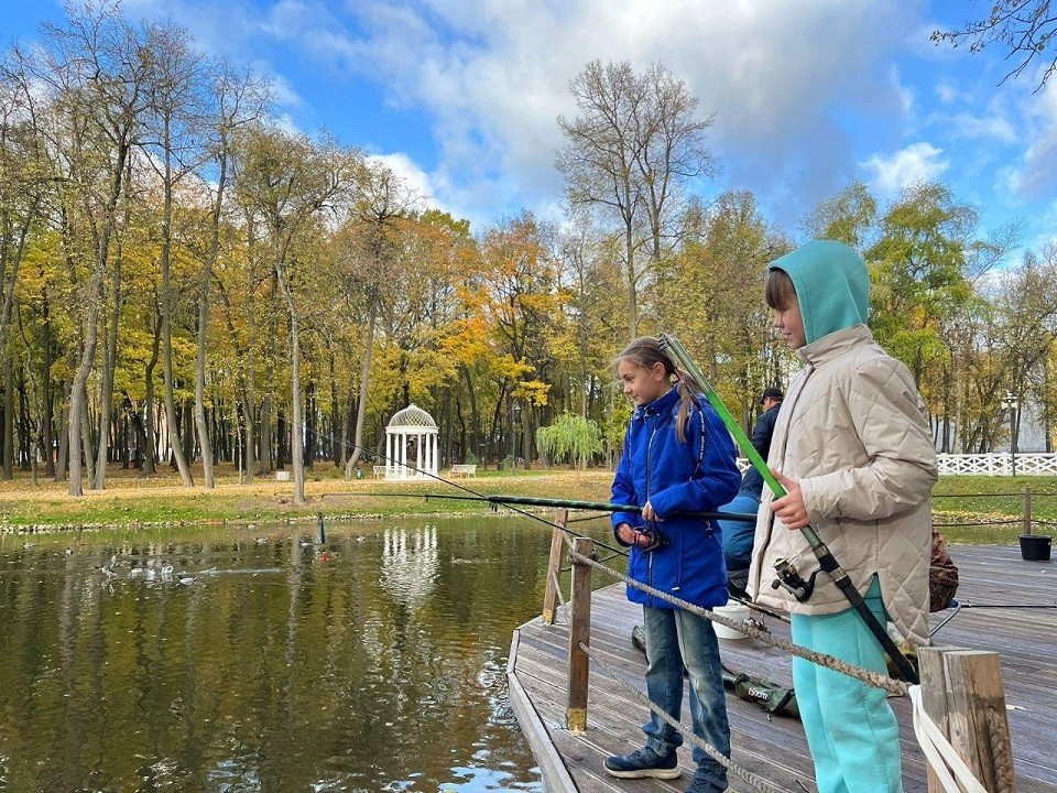 Сезон рыбалки в парке Кривякино продлится до конца октября