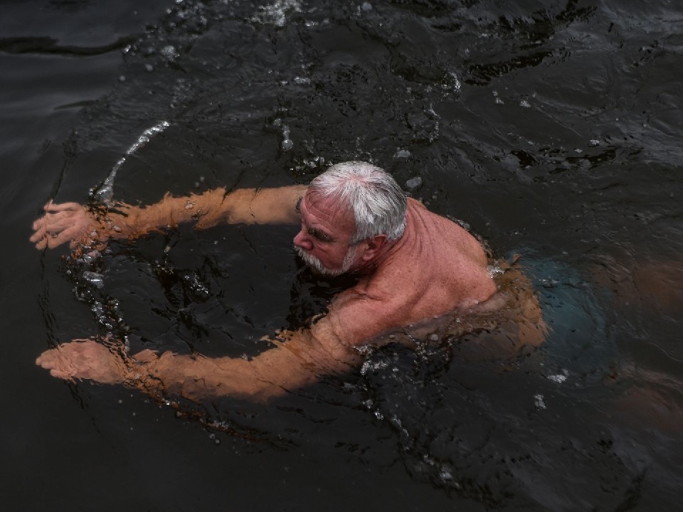 «Моржей» из Дубны пригласили на 18-километровый заплыв по Волге в начале октября