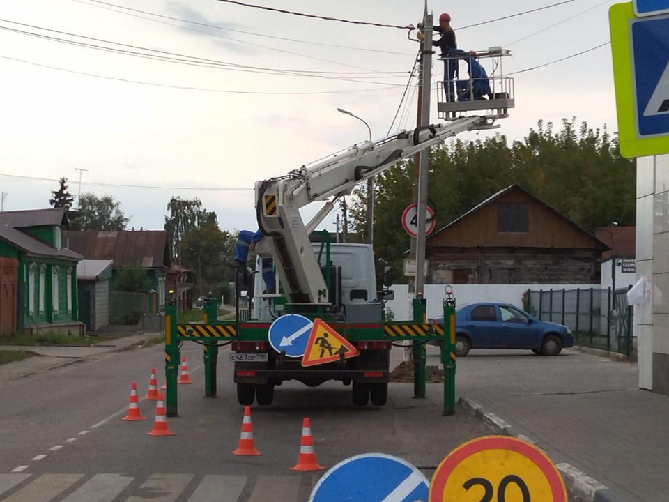 Новая воздушная линия позволила увеличить мощность электроснабжения большого магазина в Коломне