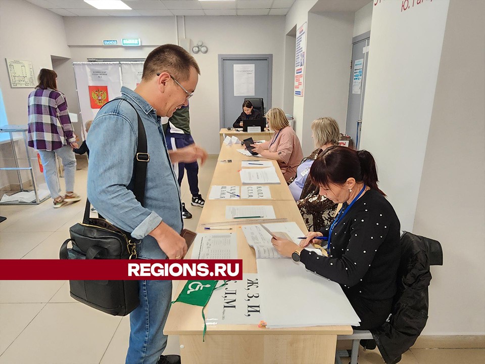 «Голосуем дружно вместе с соседями»: в селе Осташово жители активно приходят в УИКи