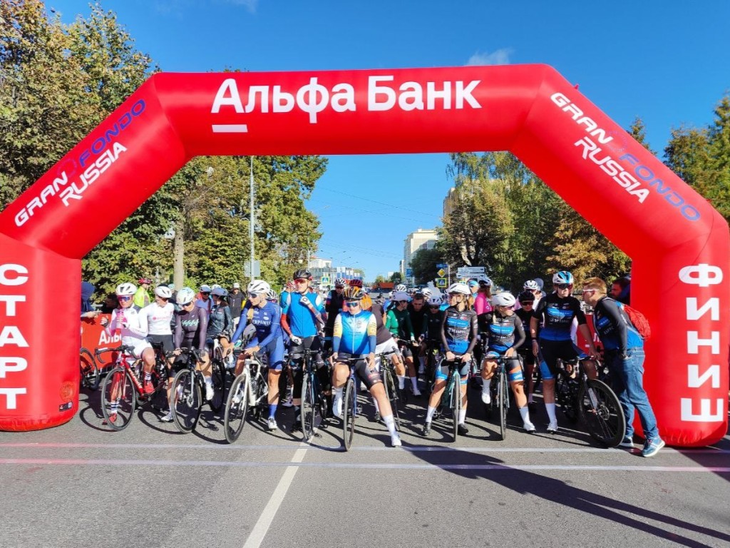 За дорожной безопасностью на велозаезде Gran Fondo Russia следили сотрудники Госавтоинсекции