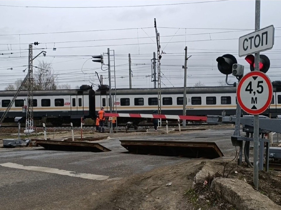 Железнодорожный переезд на перегоне Гривно — Львовская закроют для проведения путевых работ