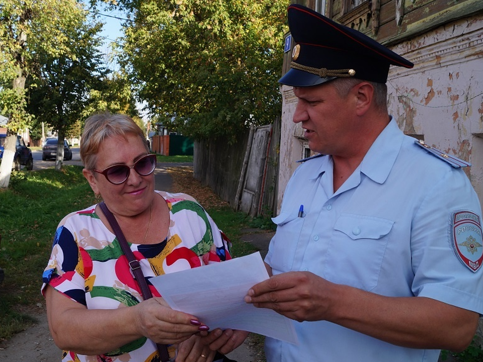 Полицейские Павловского Посада предостерегли жителей от общения с мошенниками