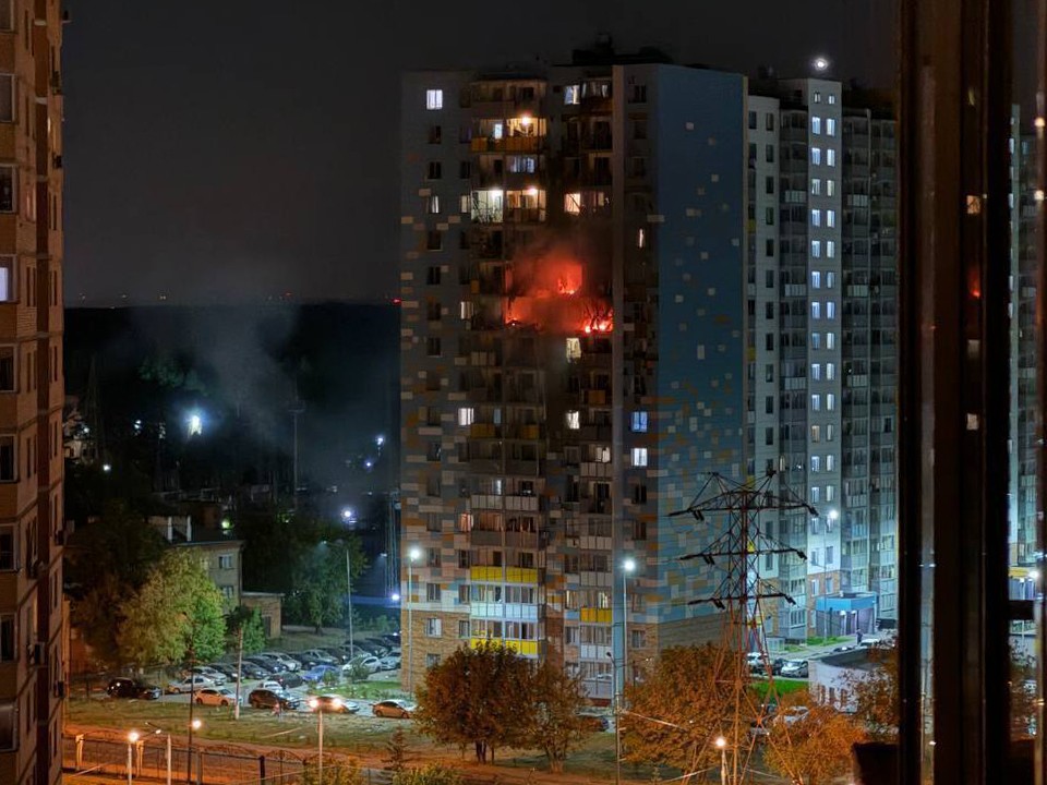 Опубликованы кадры удара дрона ВСУ по деревне под Раменским