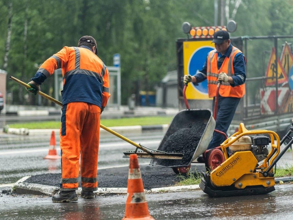 В Подмосковье выполнили масштабный объем работ по ликвидации дефектов на тротуарах