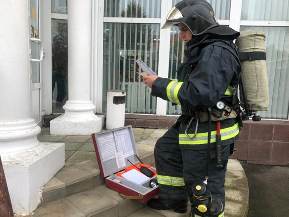 Условный пожар в здании Пенсионного фонда ликвидировали спасатели в Ступине