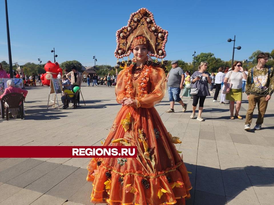 «Этот головной убор — корона русской девушки»: в Орехово-Зуеве  впервые провели фестиваль кокошников