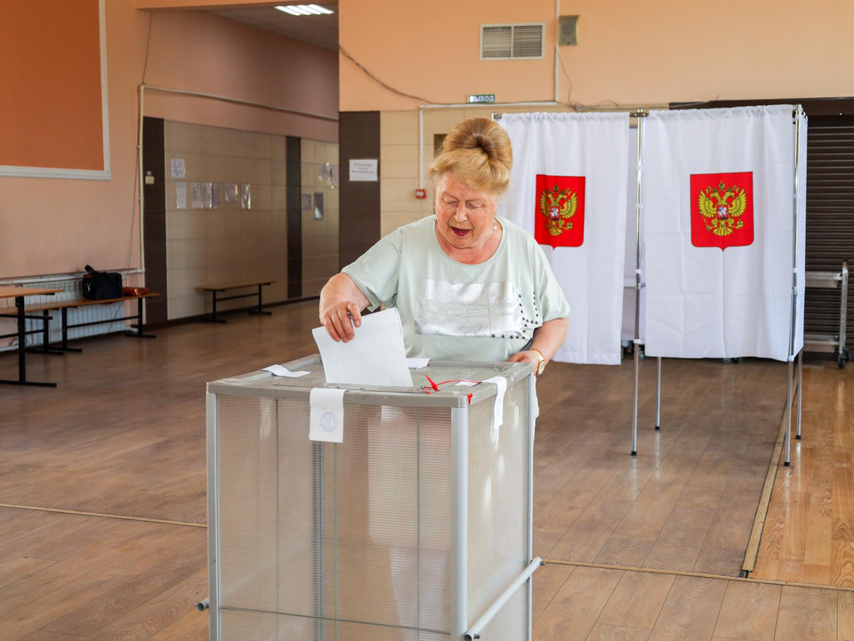 Участница раменского клуба «Активное долголетие» решила проголосовать в первый день выборов