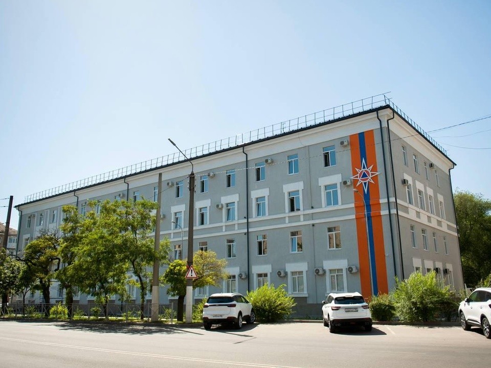 Подмосковье восстанавливает здание МЧС в Мелитополе