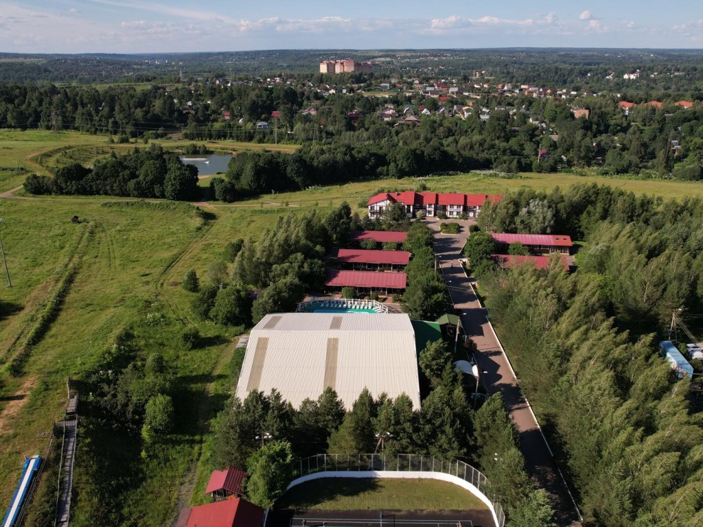 В горнолыжном клубе под Дмитровом осенью приглашают на шашлыки и не только