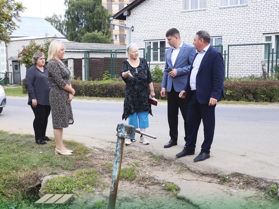 На Карповской улице по просьбе жителей отремонтируют водонапорные колонки