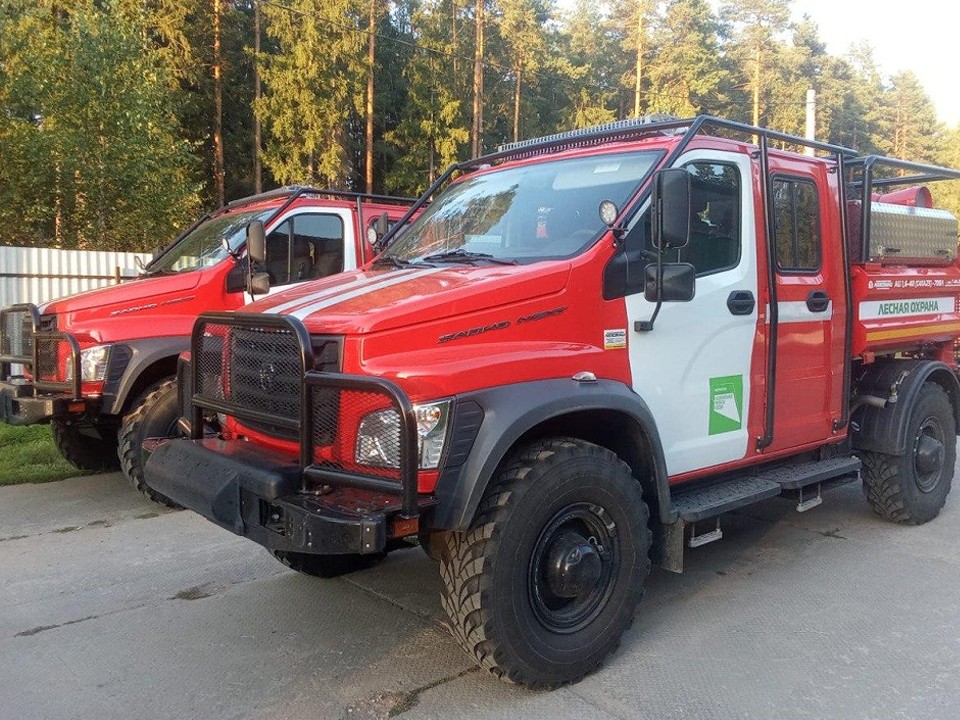 Подмосковье получило две новые автоцистерны для борьбы с лесными пожарами