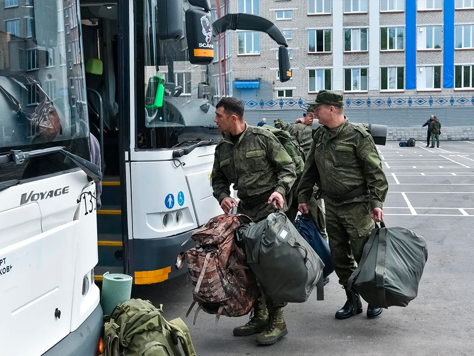 Зарайские депутаты помогают родственникам воюющих на СВО контарктников