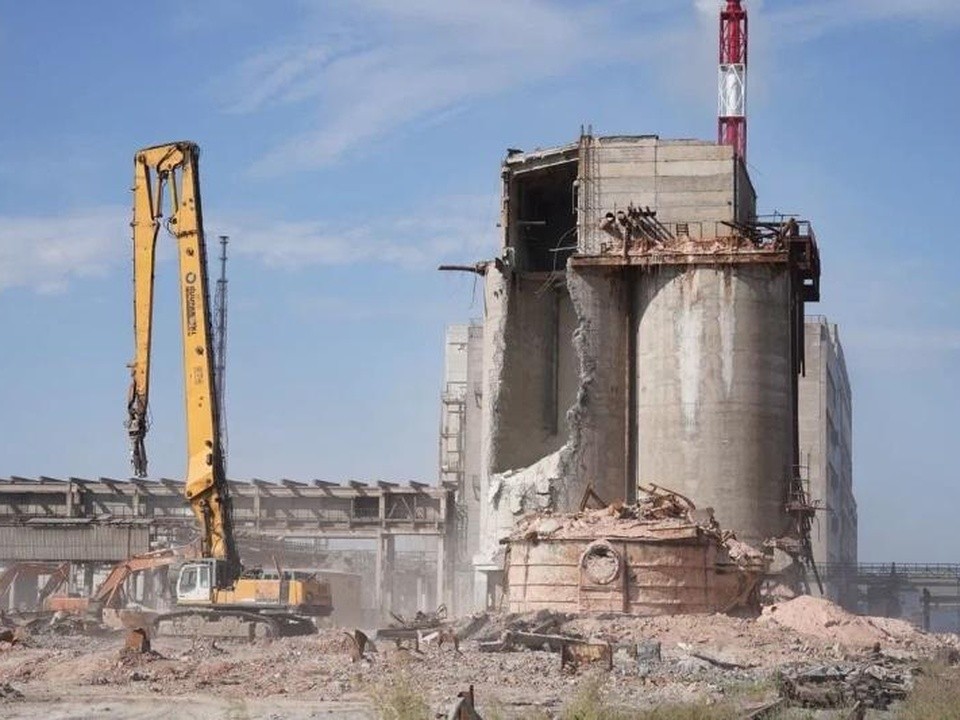 На заводе «Уралхим» в Воскресенске начали сносить старые склады