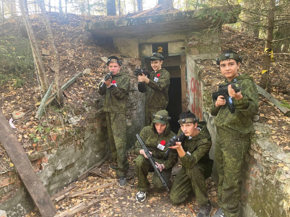 Дети из Семейного центра «Зарайский» изучают основы военного дела