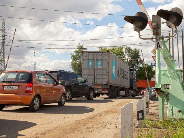 Неисправный переезд стал причиной больших пробок на Каширском шоссе