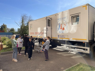 Врачи НИКИ детства помогли детям с хроническими заболеваниями из Серебряных Прудов